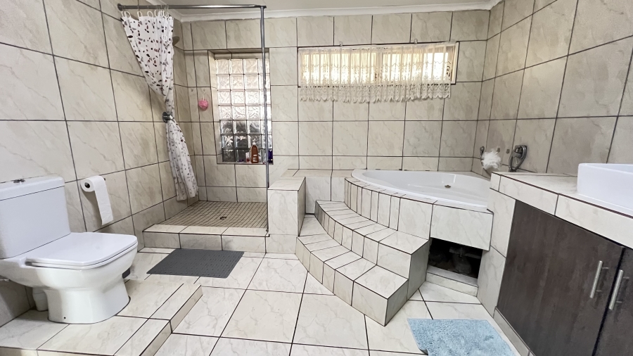 3 Bedroom Property for Sale in Rangeview Gauteng