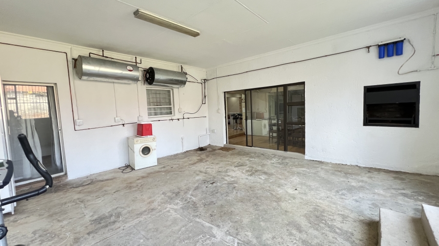 3 Bedroom Property for Sale in Rangeview Gauteng