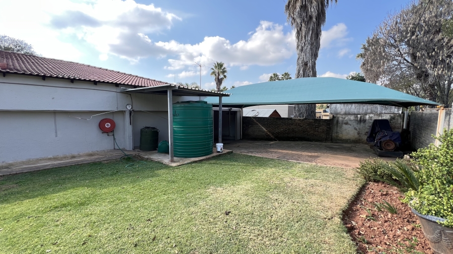 3 Bedroom Property for Sale in Rangeview Gauteng