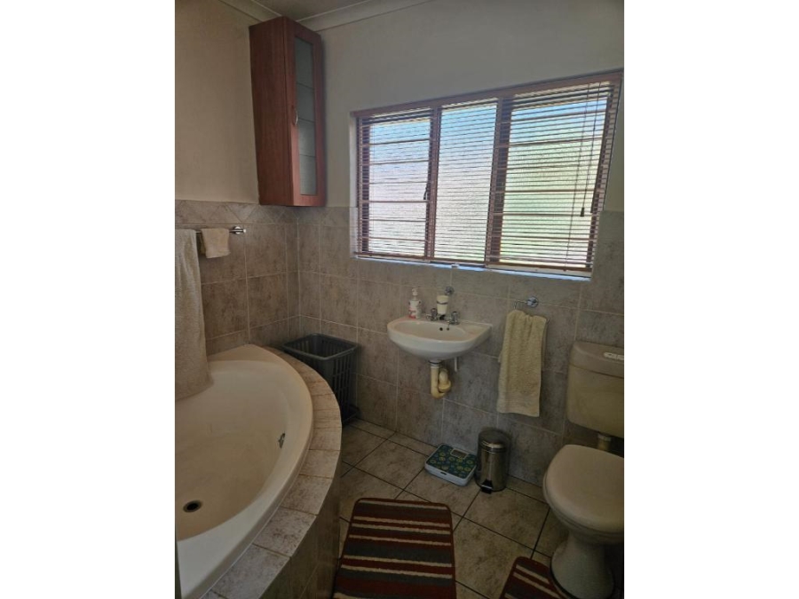 2 Bedroom Property for Sale in Winchester Hills Gauteng