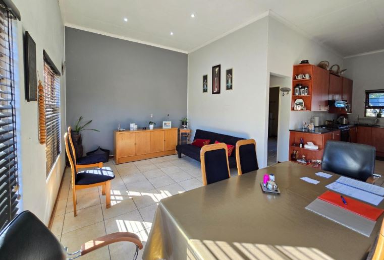 3 Bedroom Property for Sale in Oakdene Gauteng