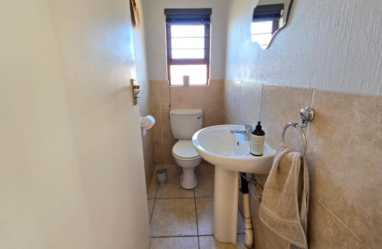 3 Bedroom Property for Sale in Oakdene Gauteng