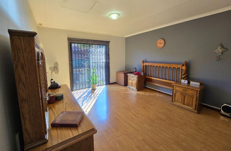3 Bedroom Property for Sale in Oakdene Gauteng