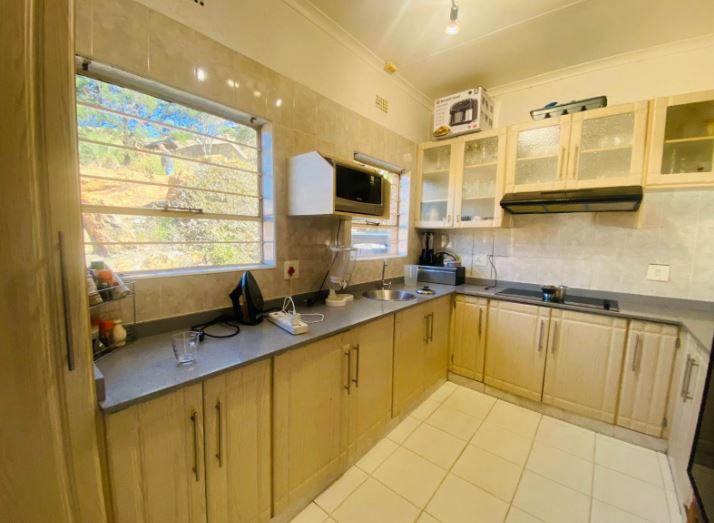 3 Bedroom Property for Sale in Oakdene Gauteng