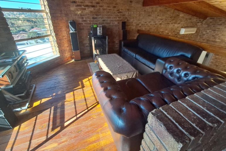 3 Bedroom Property for Sale in Oakdene Gauteng