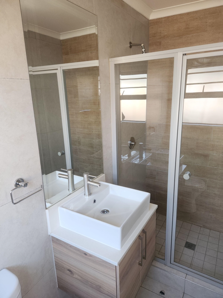 To Let 3 Bedroom Property for Rent in Vorna Valley Gauteng