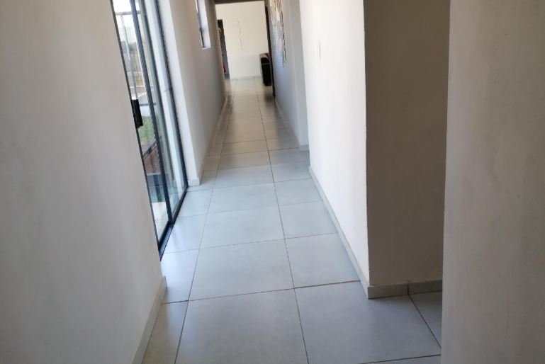 3 Bedroom Property for Sale in Blue Saddle Ranches Gauteng