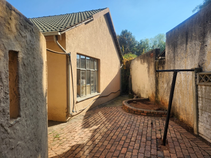 3 Bedroom Property for Sale in Glen Marais Gauteng