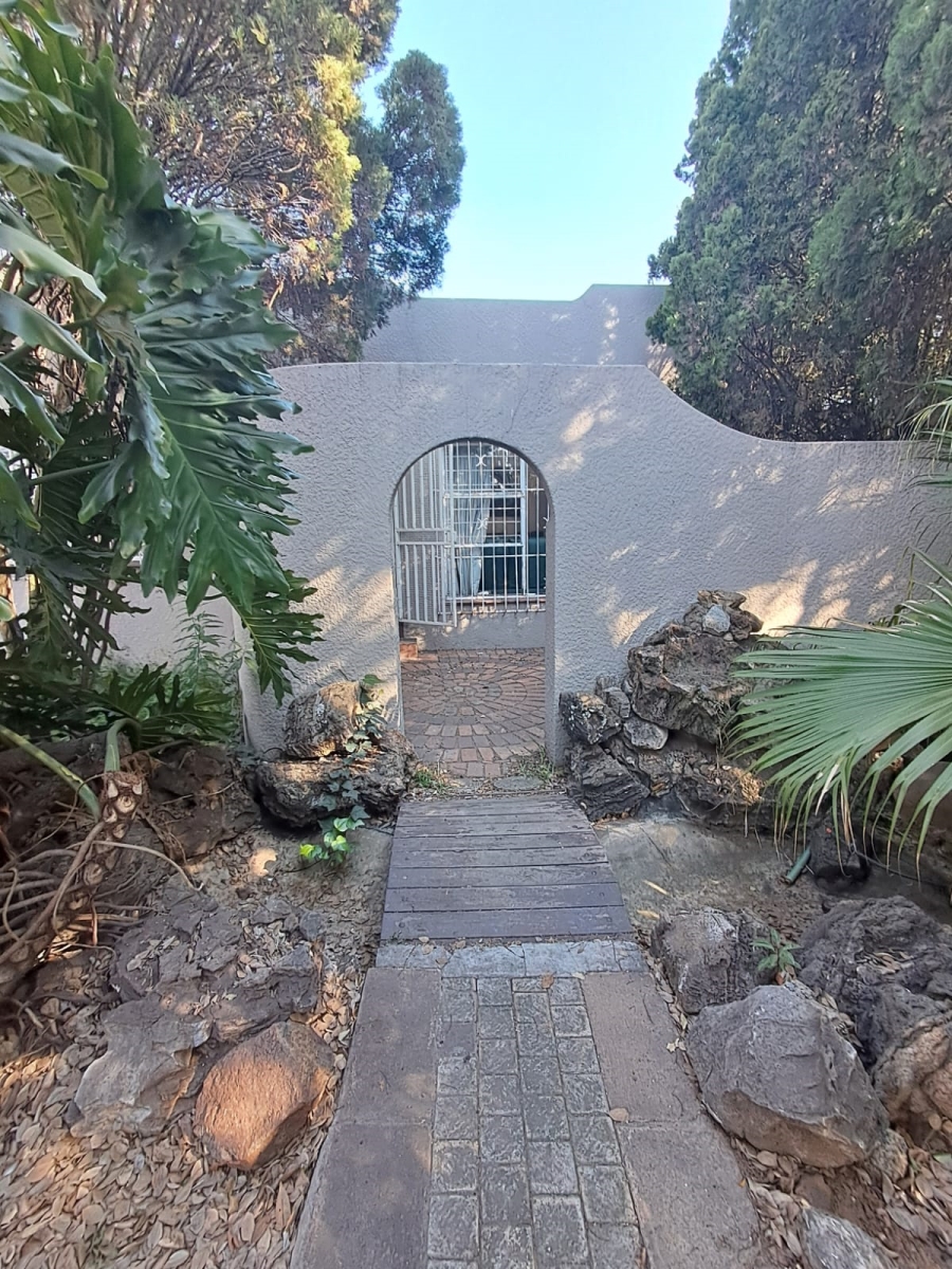 3 Bedroom Property for Sale in Brackenhurst Gauteng