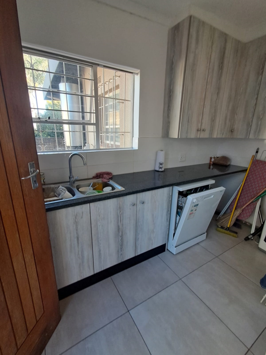 3 Bedroom Property for Sale in Brackenhurst Gauteng
