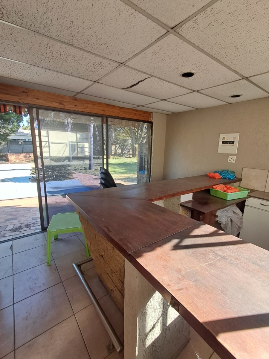 3 Bedroom Property for Sale in Brackenhurst Gauteng