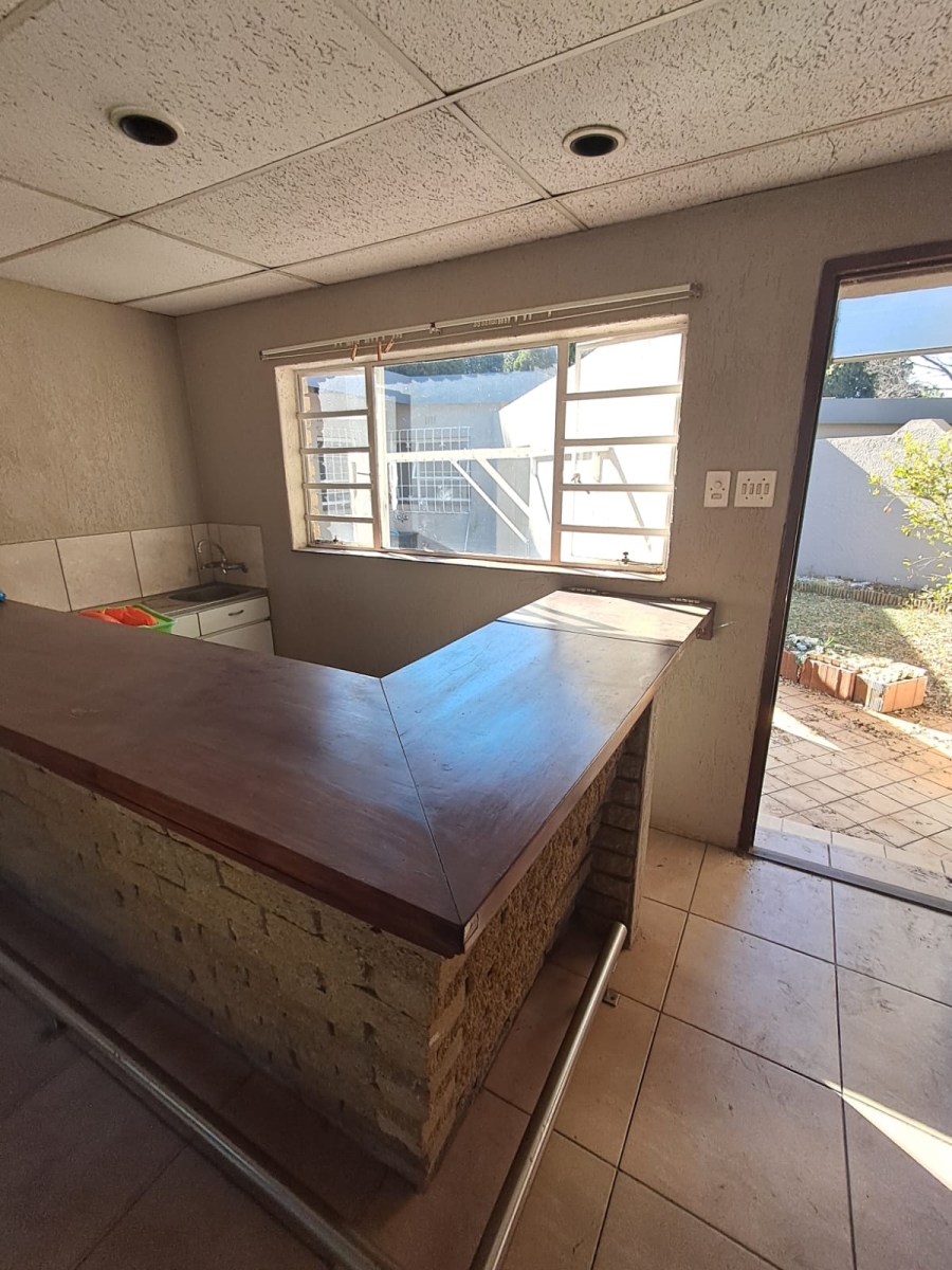 3 Bedroom Property for Sale in Brackenhurst Gauteng