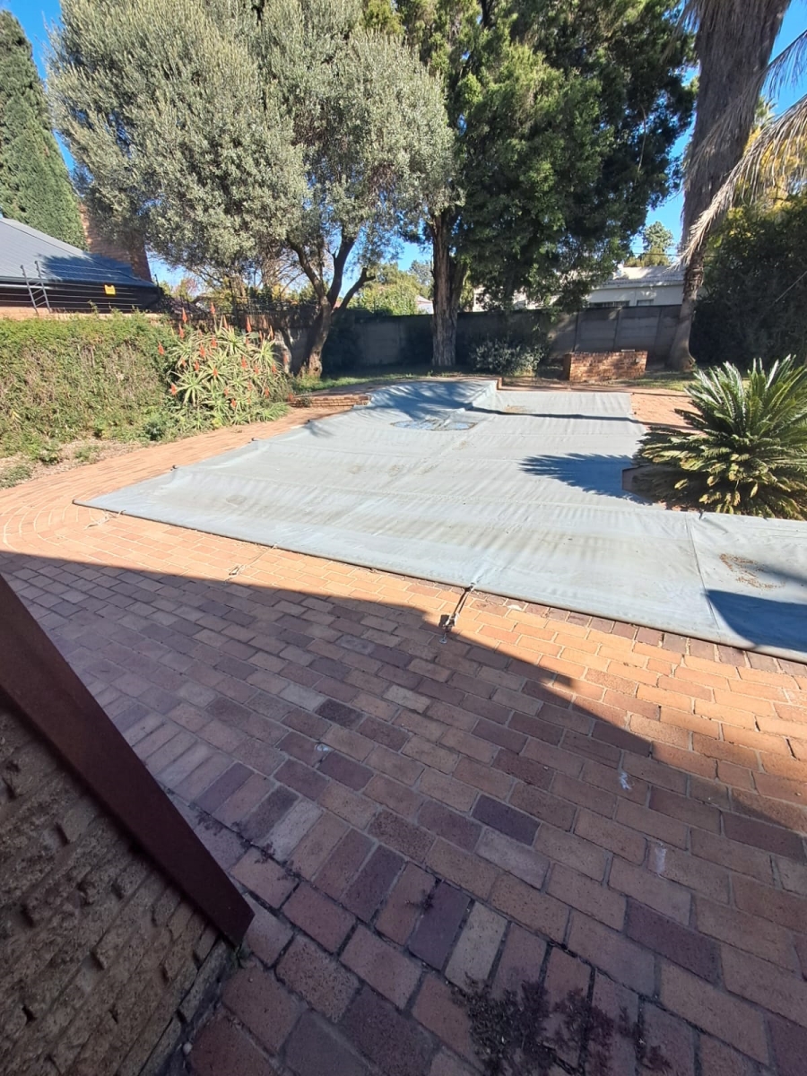 3 Bedroom Property for Sale in Brackenhurst Gauteng