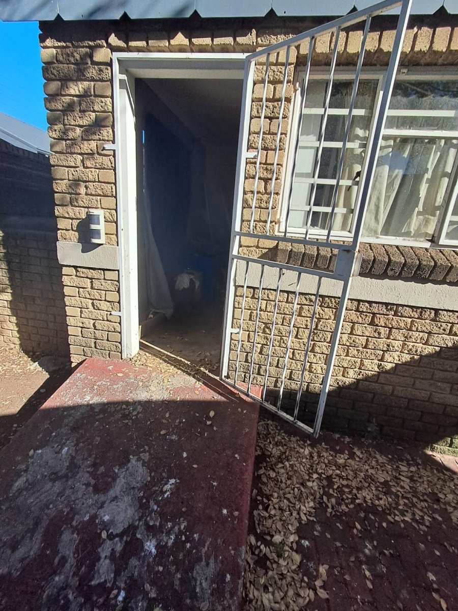 3 Bedroom Property for Sale in Brackenhurst Gauteng