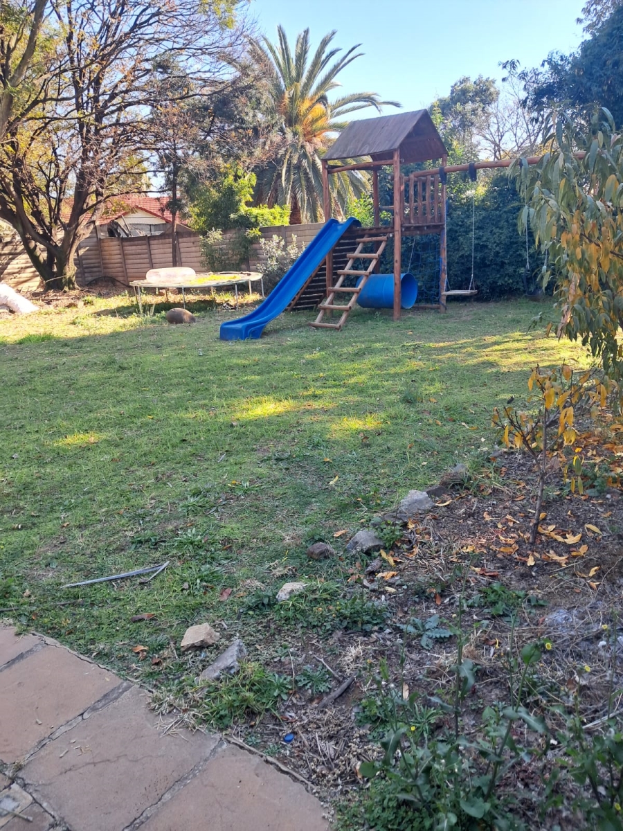 3 Bedroom Property for Sale in Brackenhurst Gauteng
