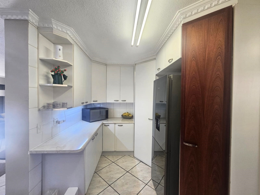 To Let 4 Bedroom Property for Rent in Brummeria Gauteng