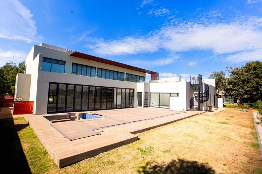 5 Bedroom Property for Sale in Serengeti Lifestyle Estate Gauteng
