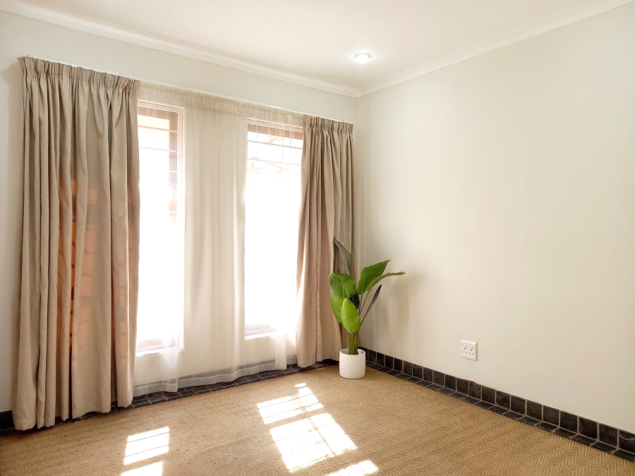 4 Bedroom Property for Sale in Murrayfield Gauteng