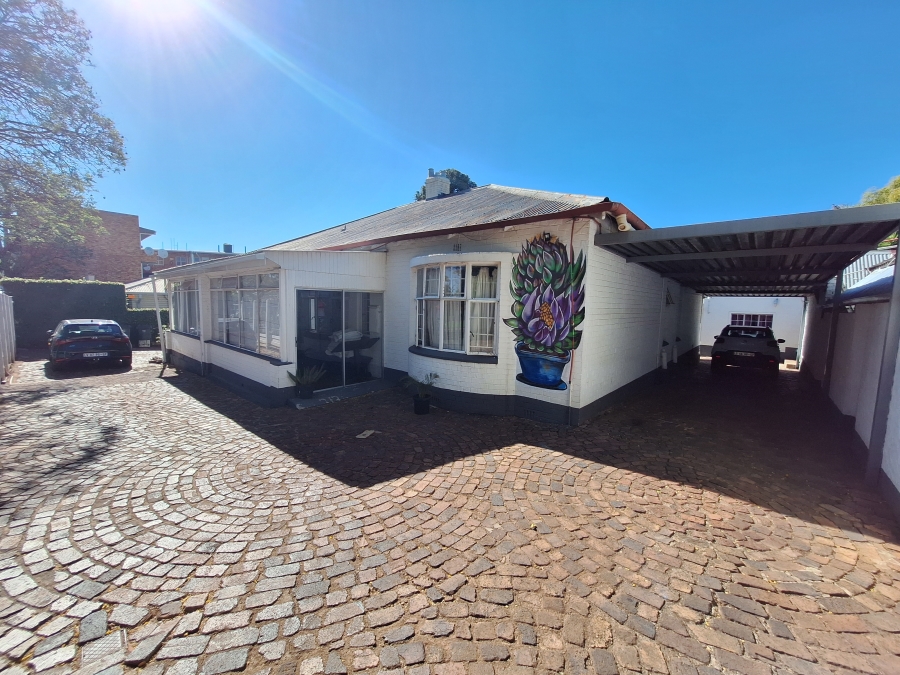 17 Bedroom Property for Sale in Melville Gauteng
