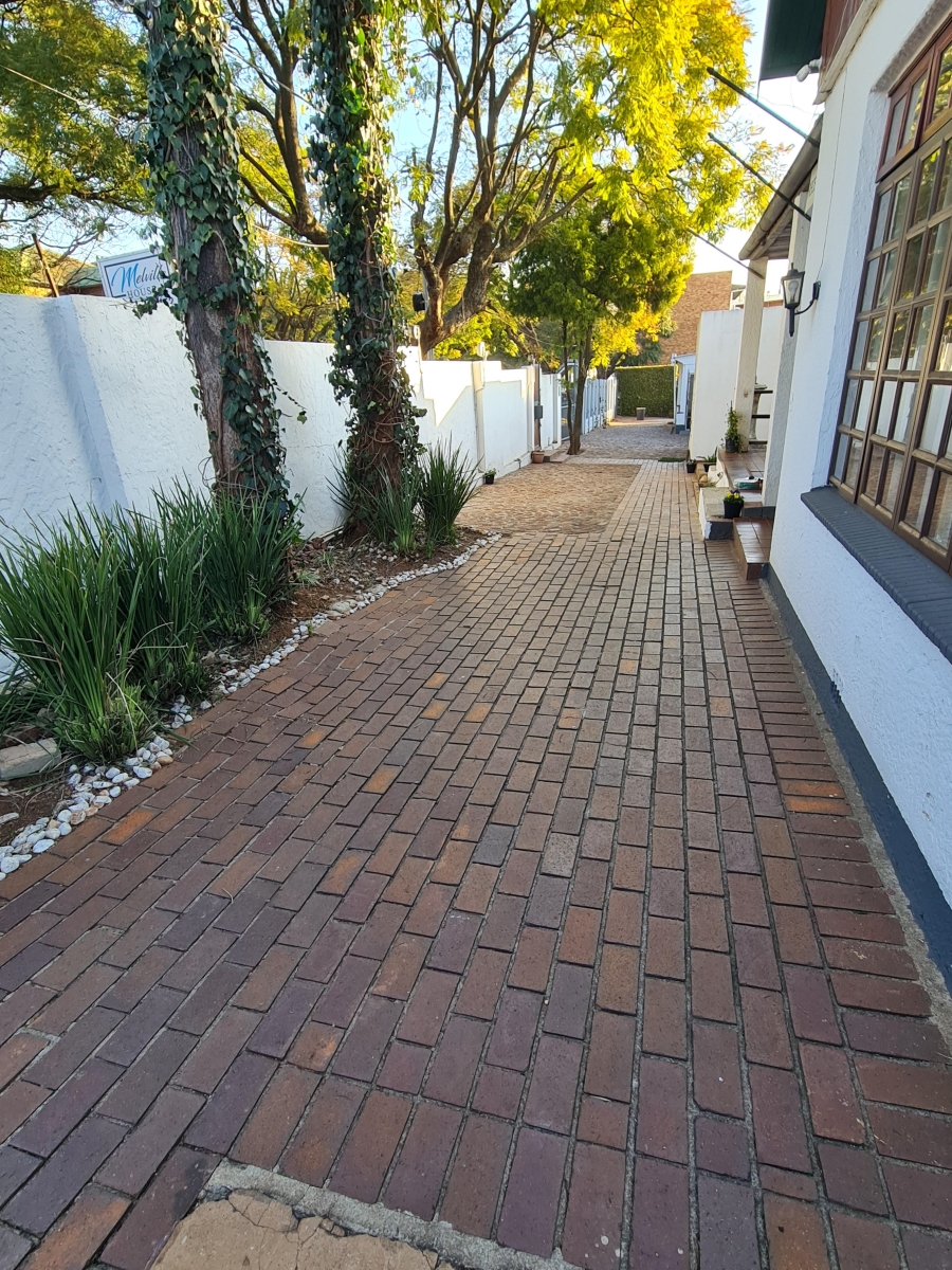 17 Bedroom Property for Sale in Melville Gauteng