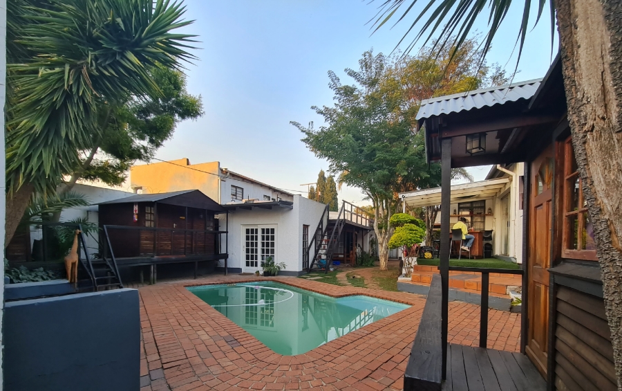 17 Bedroom Property for Sale in Melville Gauteng
