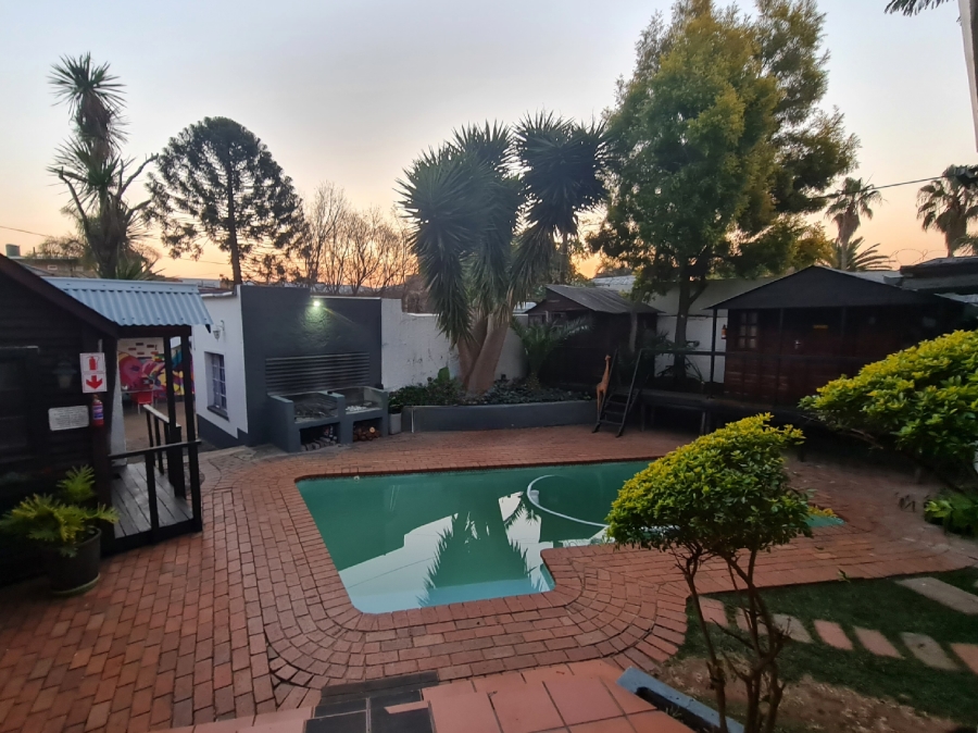 17 Bedroom Property for Sale in Melville Gauteng