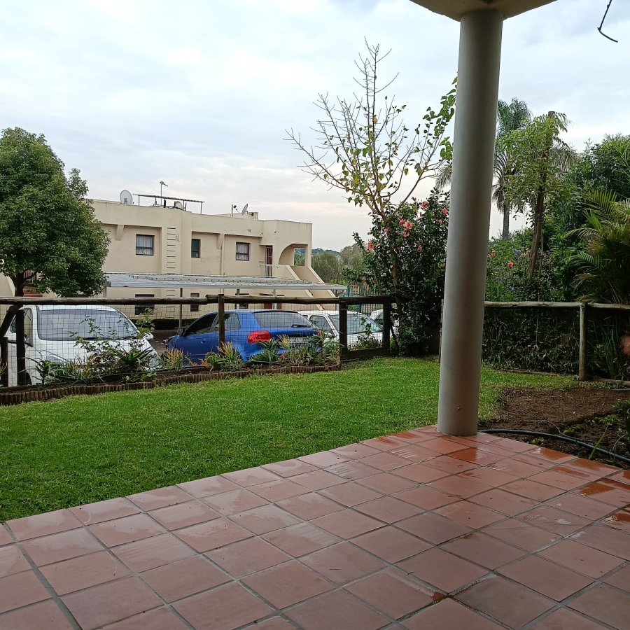 1 Bedroom Property for Sale in Weltevreden Park Gauteng