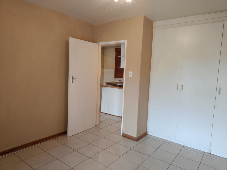 1 Bedroom Property for Sale in Weltevreden Park Gauteng