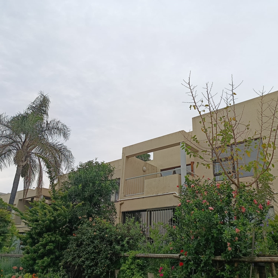 1 Bedroom Property for Sale in Weltevreden Park Gauteng