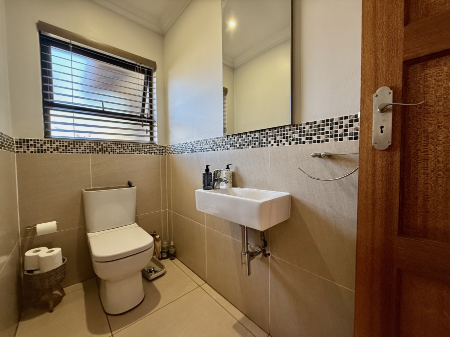 3 Bedroom Property for Sale in The Meadows Gauteng