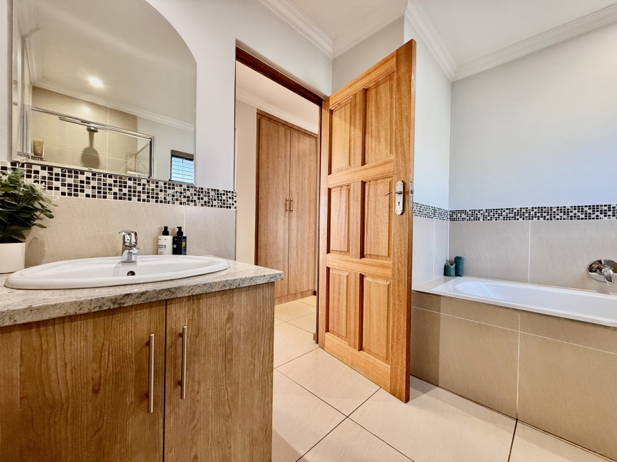 3 Bedroom Property for Sale in The Meadows Gauteng