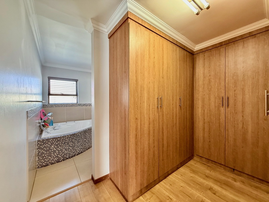 3 Bedroom Property for Sale in The Meadows Gauteng