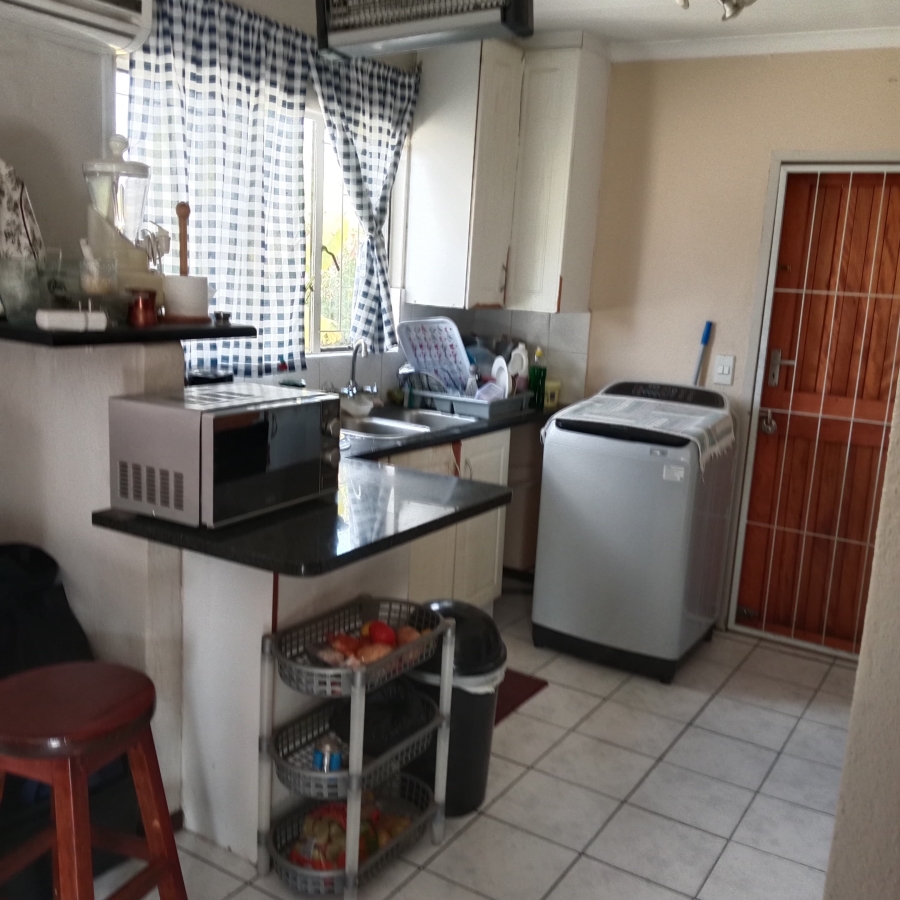 2 Bedroom Property for Sale in Noordwyk Gauteng