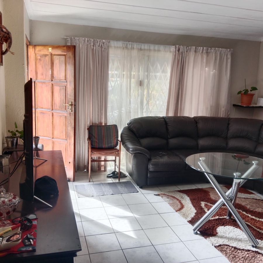 2 Bedroom Property for Sale in Noordwyk Gauteng