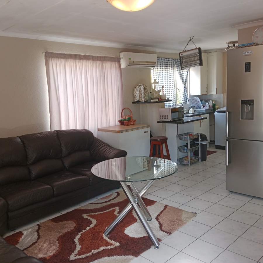 2 Bedroom Property for Sale in Noordwyk Gauteng