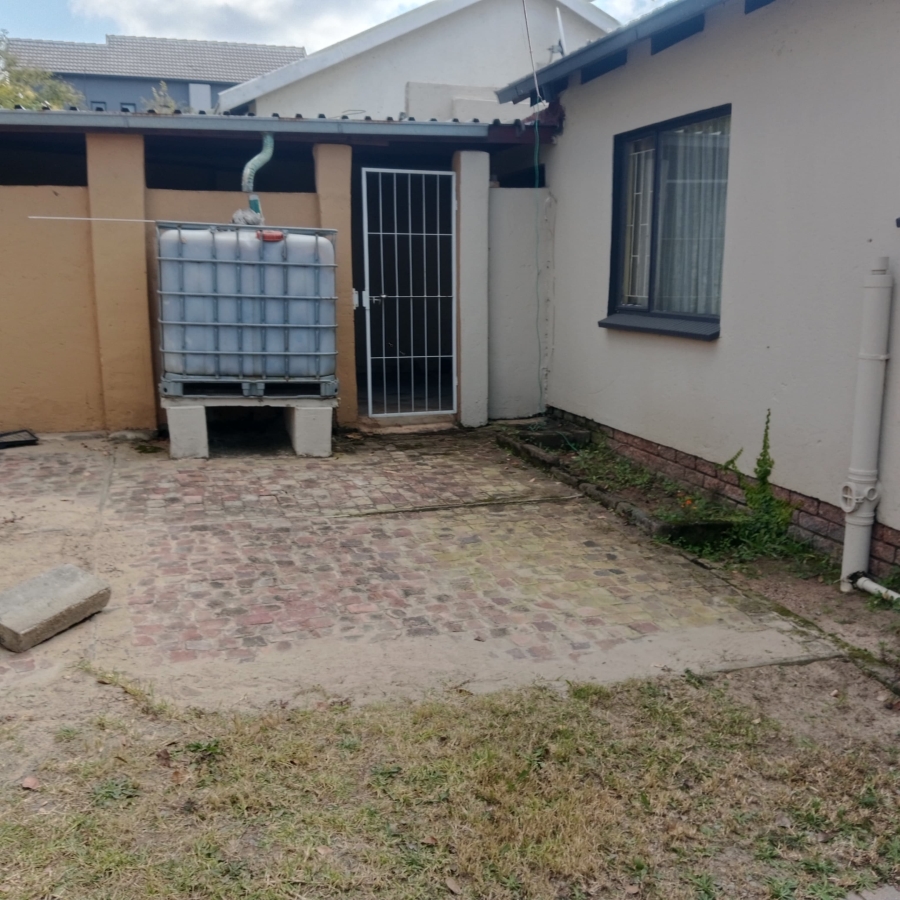 2 Bedroom Property for Sale in Noordwyk Gauteng