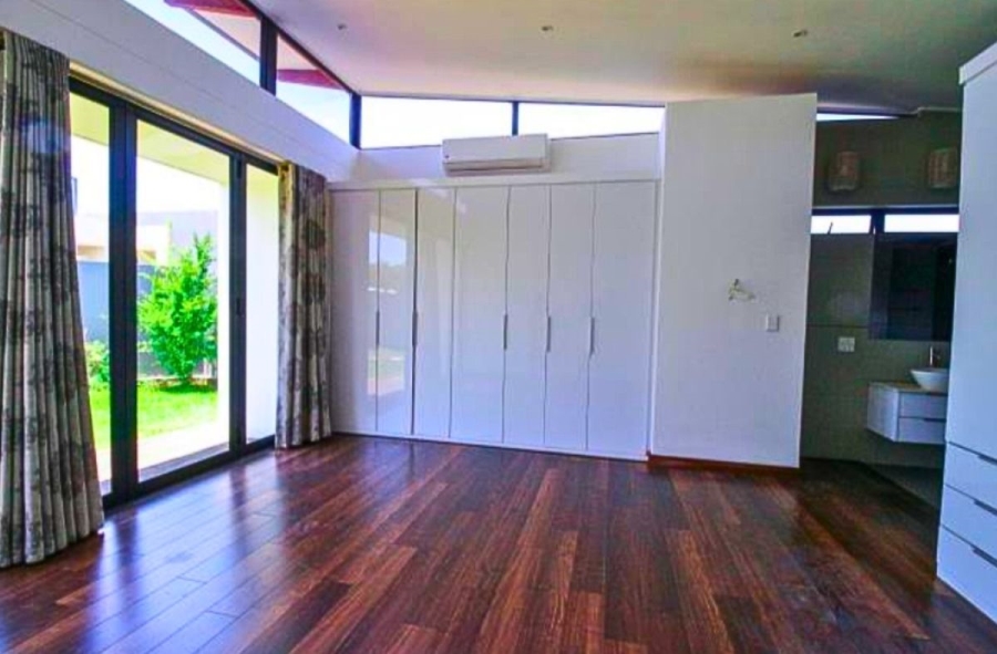 4 Bedroom Property for Sale in Midstream Ridge Gauteng