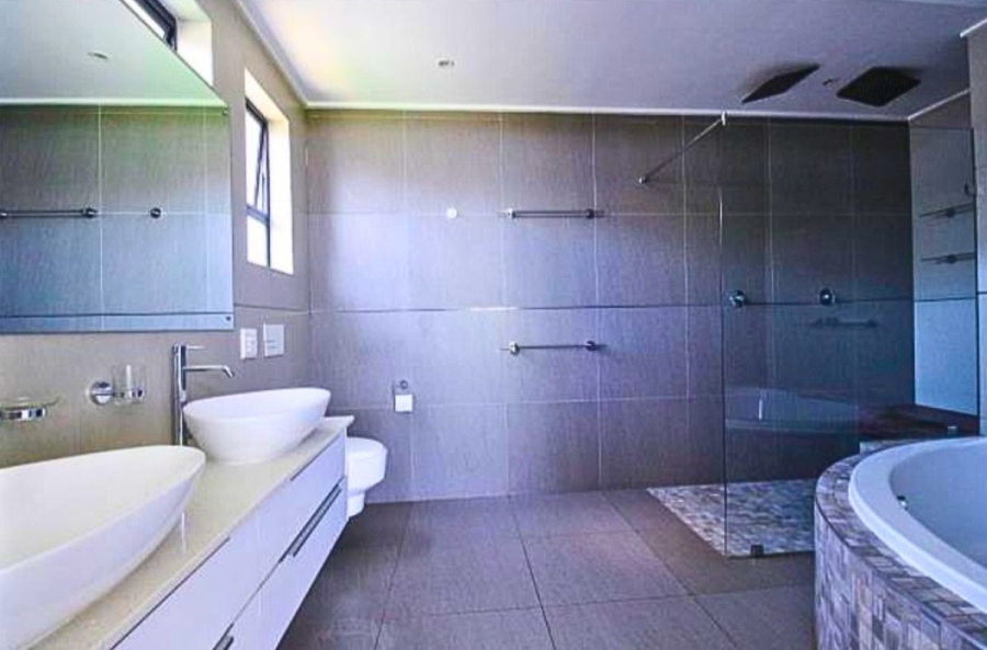 4 Bedroom Property for Sale in Midstream Ridge Gauteng