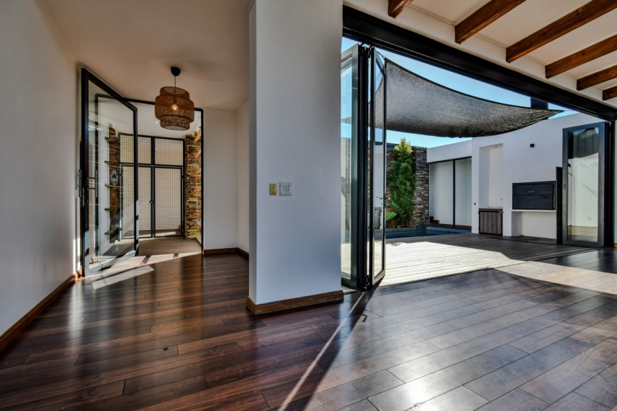 4 Bedroom Property for Sale in Midstream Ridge Gauteng