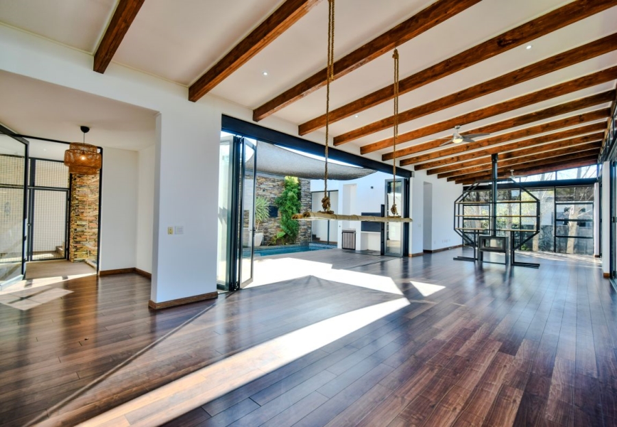 4 Bedroom Property for Sale in Midstream Ridge Gauteng