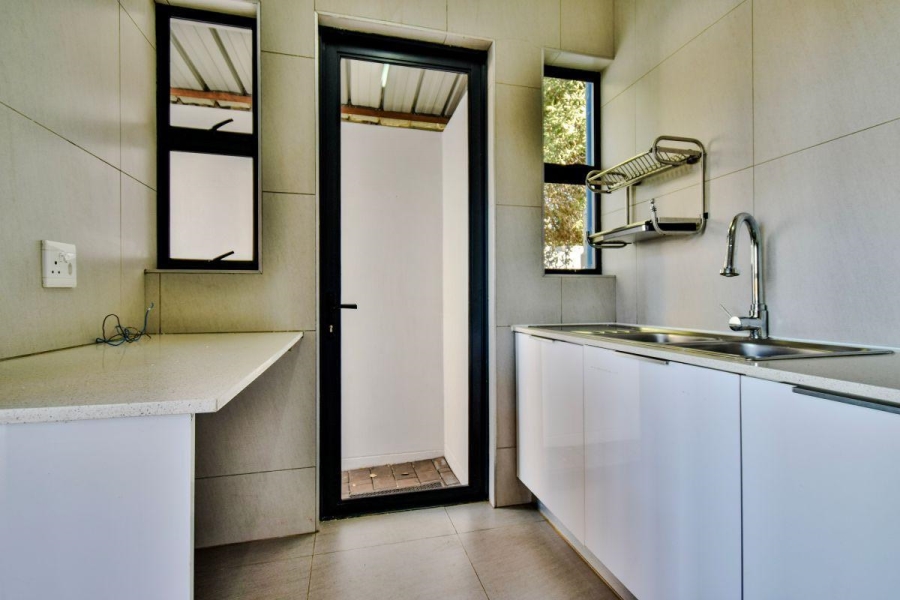 4 Bedroom Property for Sale in Midstream Ridge Gauteng