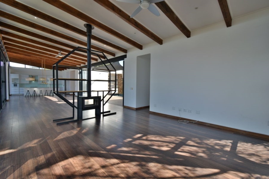 4 Bedroom Property for Sale in Midstream Ridge Gauteng