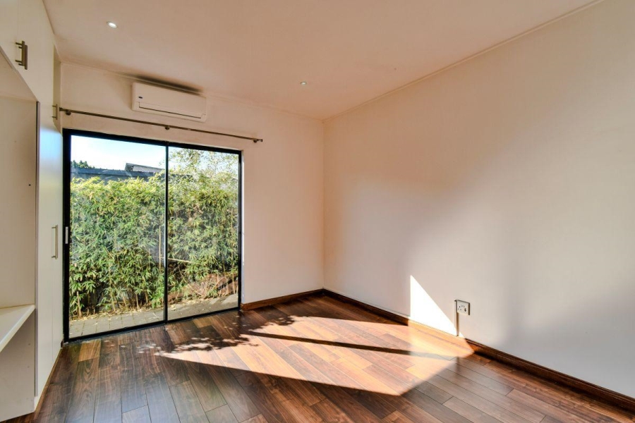 4 Bedroom Property for Sale in Midstream Ridge Gauteng