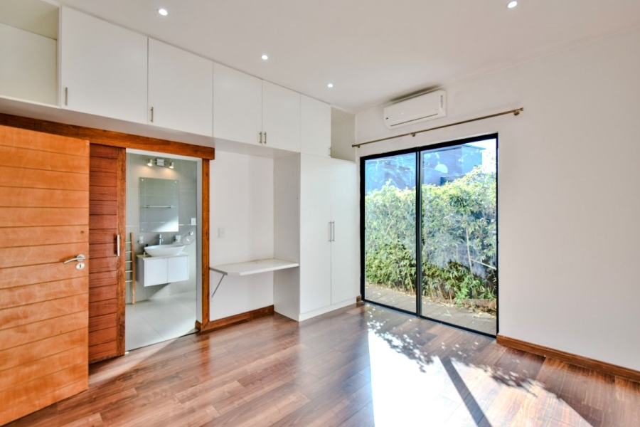 4 Bedroom Property for Sale in Midstream Ridge Gauteng