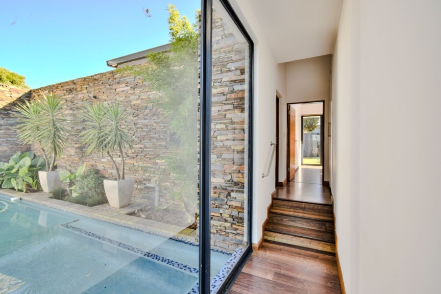 4 Bedroom Property for Sale in Midstream Ridge Gauteng