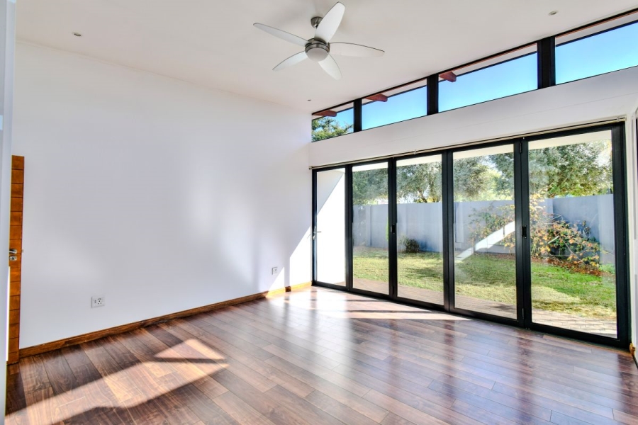 4 Bedroom Property for Sale in Midstream Ridge Gauteng
