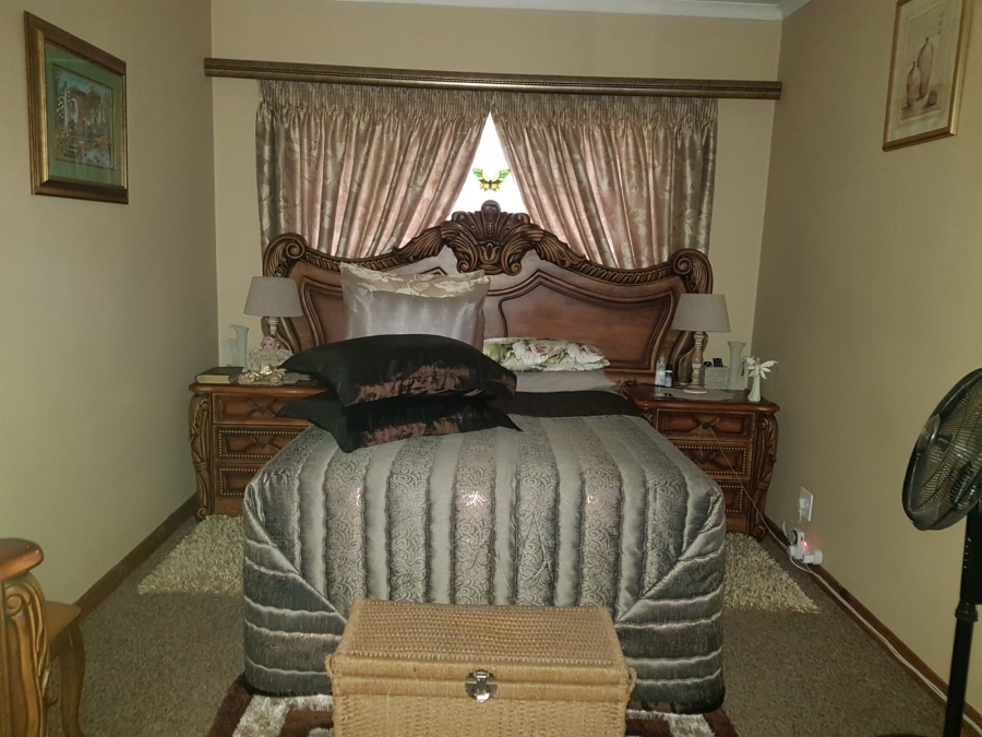 3 Bedroom Property for Sale in Risiville Gauteng