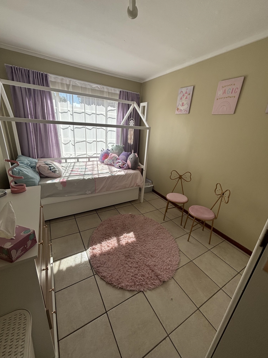 2 Bedroom Property for Sale in The Reeds Gauteng