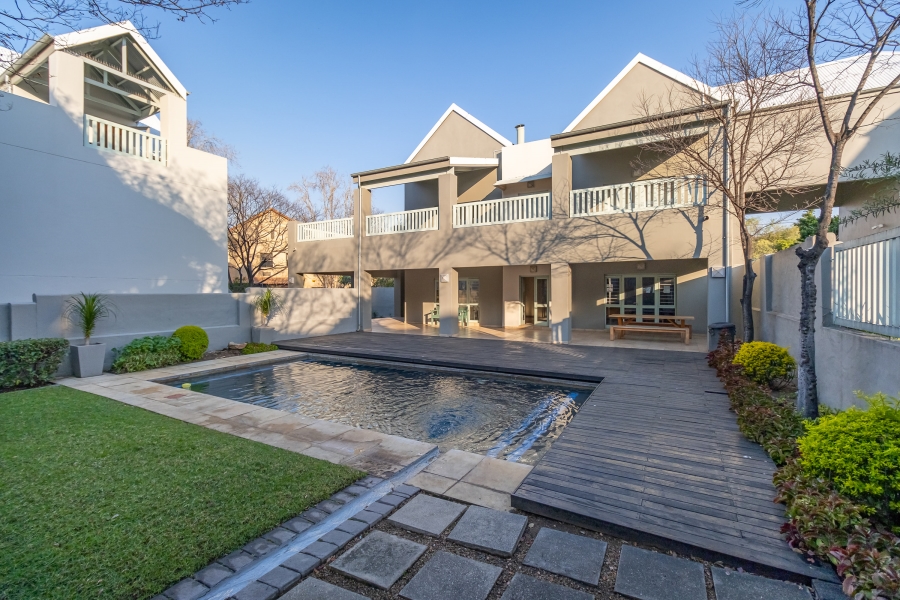 2 Bedroom Property for Sale in Fourways Gauteng