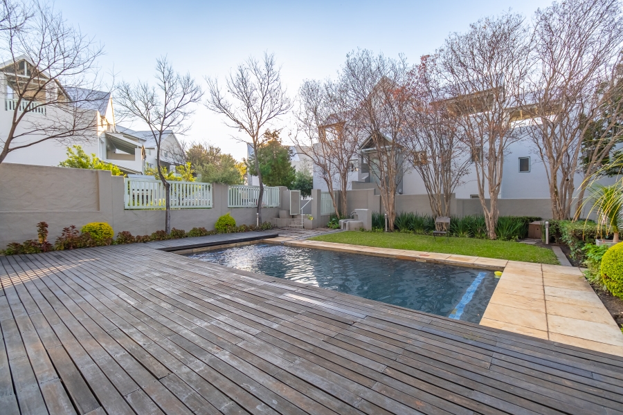 2 Bedroom Property for Sale in Fourways Gauteng
